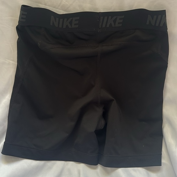 Nike Black Compression Shorts (Size S) - Picture 4 of 4